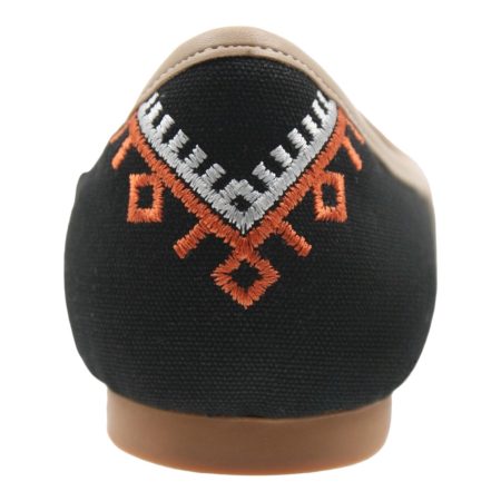 Black-flats-geometric-pattern